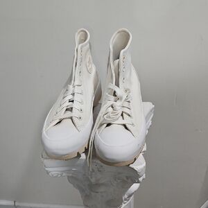 Converse All Star White Leather Detail